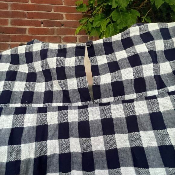 Maddie Navy Blue and White Gingam Front Tie Pull-over Blouse Size Large Summer  - Picture 8 of 11